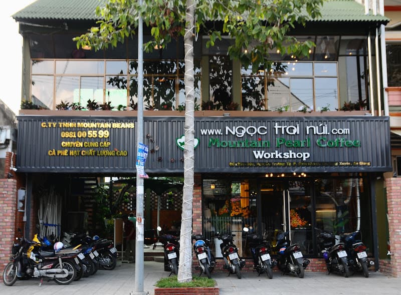 NGỌC TRAI NÚI Cà Phê