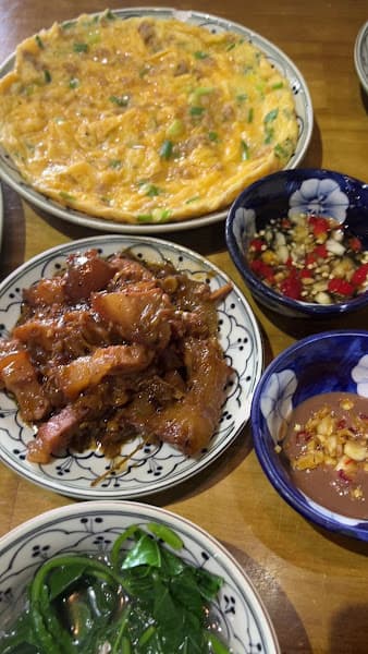 Hình ảnh Bếp của ngoại CN 3 - 4