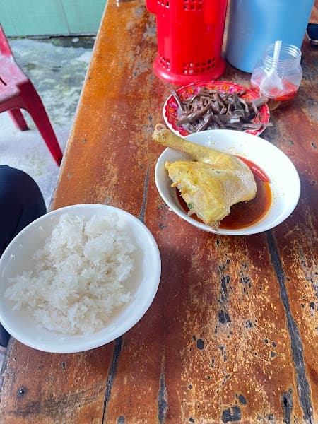 Hình ảnh Quán Ăn đặc sản gà chỉ Oanh Sự - 3