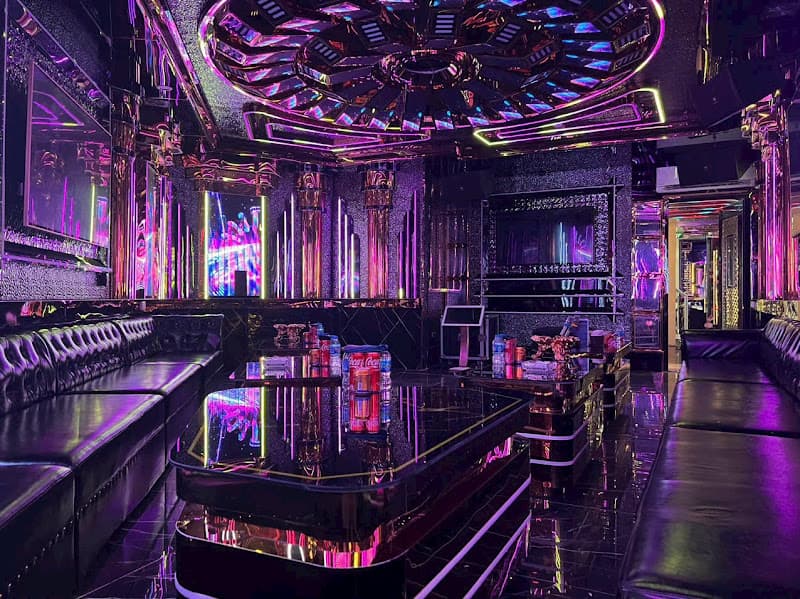 Hình ảnh Karaoke iOne Nguyễn Tuân - 8