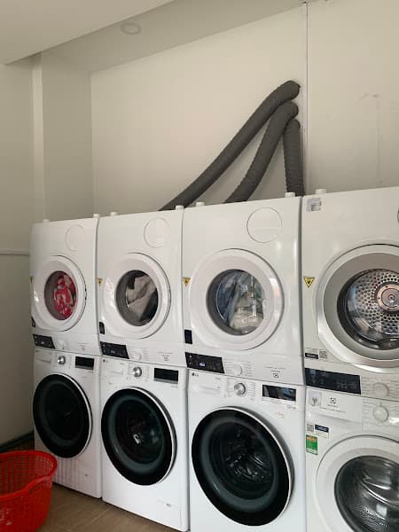 Ảnh bìa Áo Mây Thủ Đức - Giặt Sấy, Giặt Hấp, Vệ Sinh Giày