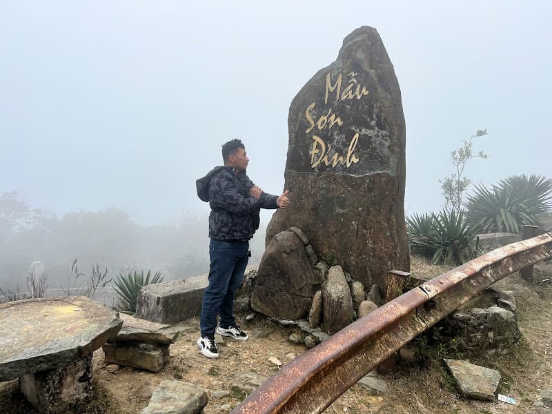 Hình ảnh Mẫu Sơn - 3