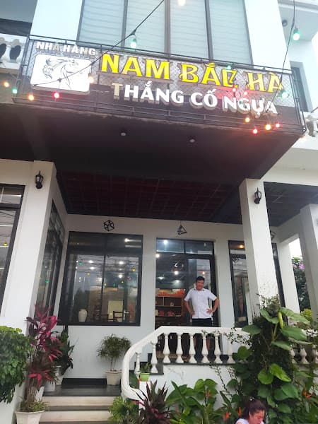 Nhà hàng Ngựa Nam Bắc Hà