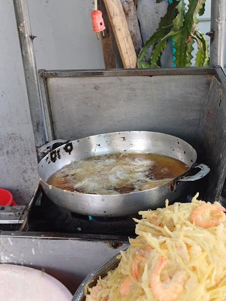 Hình ảnh Bánh Tôm Hồ Tây Dì Mỏng - 2