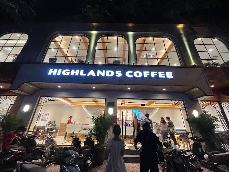 Ảnh bìa Highlands Coffee DAI HOC HUTECH