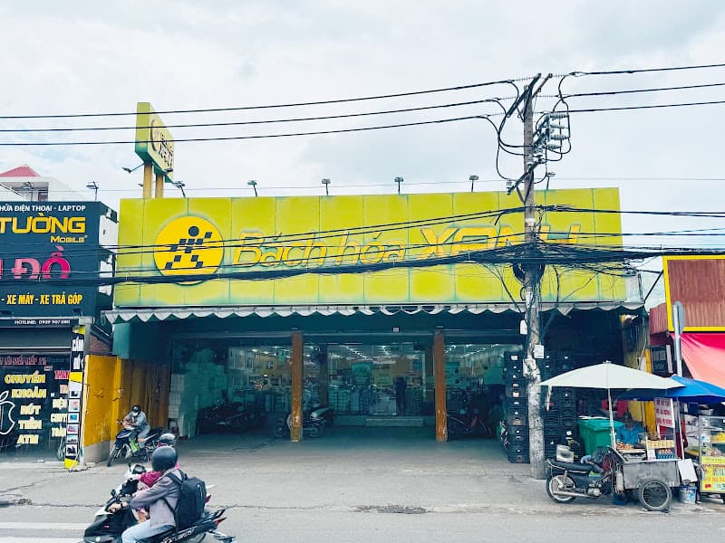 Siêu thị Bách hóa XANH Quốc Lộ 13