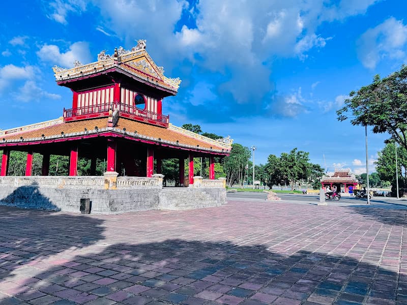 Ảnh bìa Phu Văn Lâu