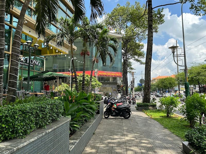 Hình ảnh Phúc Long Coffee & Tea - Golden Plaza - 3