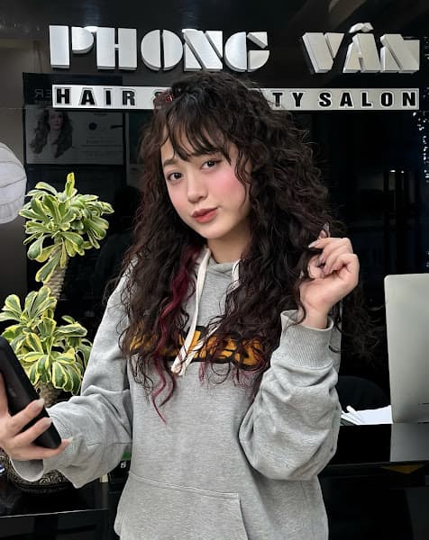 Hình ảnh Phong Vân hair & beauty salon - 2
