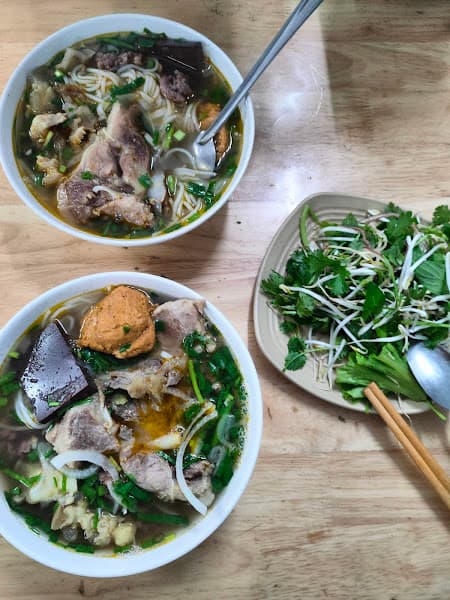 Hình ảnh Bún bò Huế bưu điện - 5