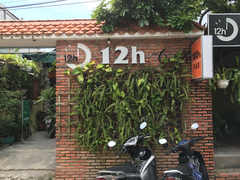 Ảnh bìa Cà phê Mười Hai Giờ