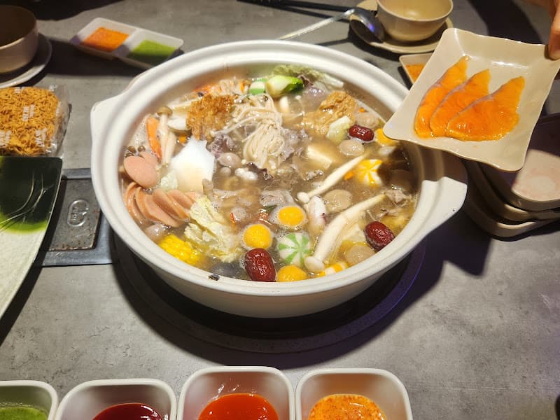 Hình ảnh Lẩu Nấm Thiên Nhiên Trần Phố - 3