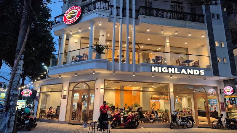 Highlands Coffee Ten Lua HCM