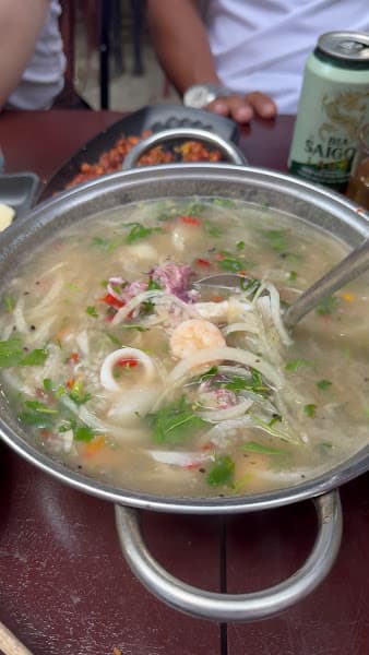 Hình ảnh Nhà Gỗ Food and Beer - 3