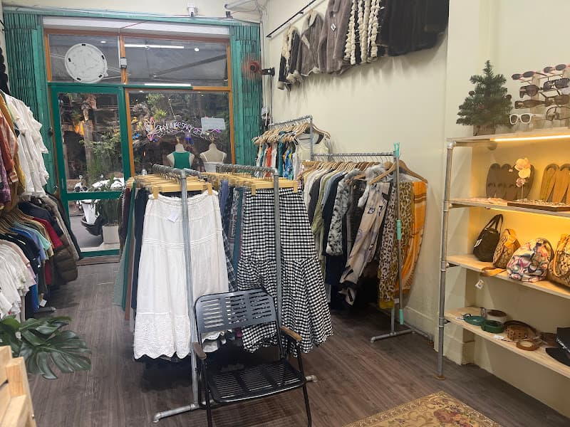 Hình ảnh LA MER VINTAGE 2HAND HUẾ - 3