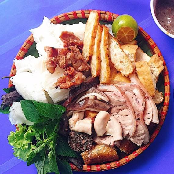 Quán Sinh tố Hai Bà Trưng