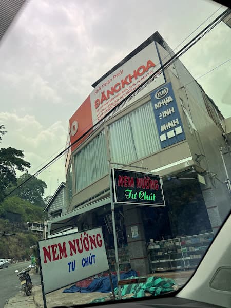 Nem nướng Tư Chút