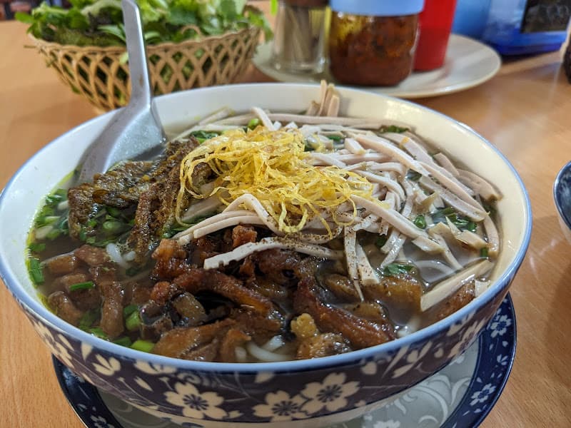 Hình ảnh Bún thang, miến lươn, bún bò Huế - 3