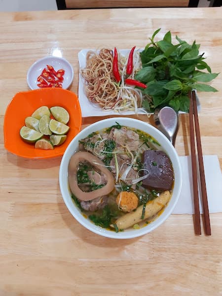 Hình ảnh Bún bò Huế 3T - 175 Tôn Đức Thắng - 4