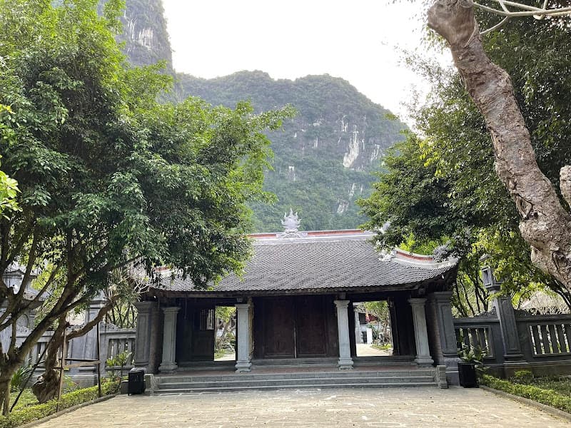 Hình ảnh Đền Suối Tiên - 2