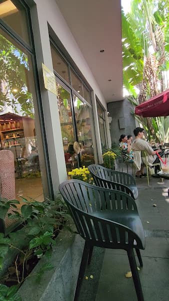 Hình ảnh HIGHLANDS COFFEE Trần Hưng Đạo - 2