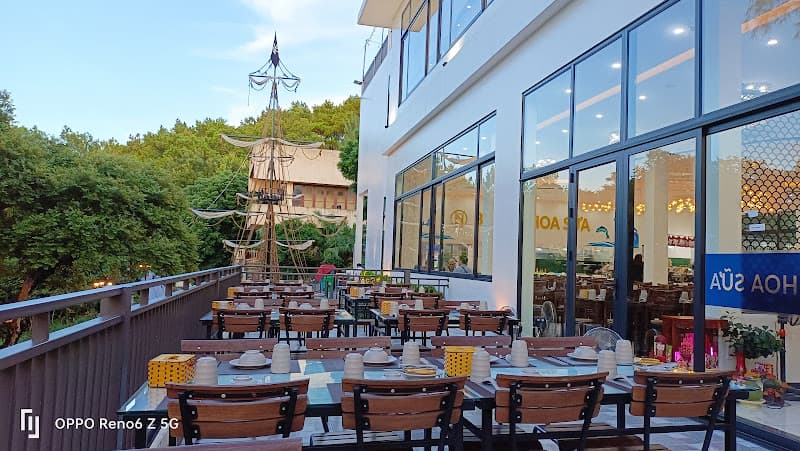 Nhà Hàng Hoa Sữa Đồ Sơn