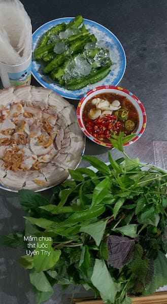 Hình ảnh Mắm chua thịt luộc Uyên Thy - 3