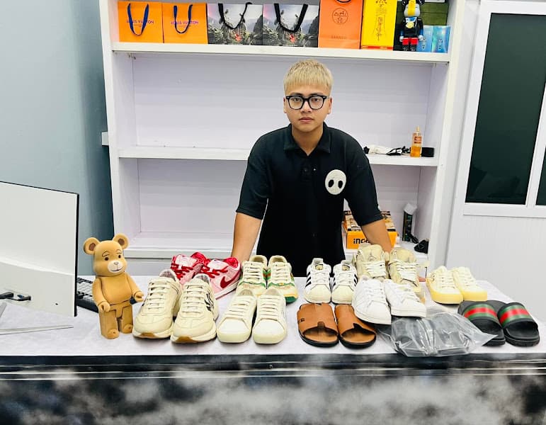 Hình ảnh Vệ Sinh Giày - Tiệm Vệ Sinh Giày MrNam - 3