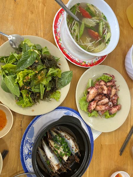 Hình ảnh Cơm Hải Sản Út Ngọc - 2