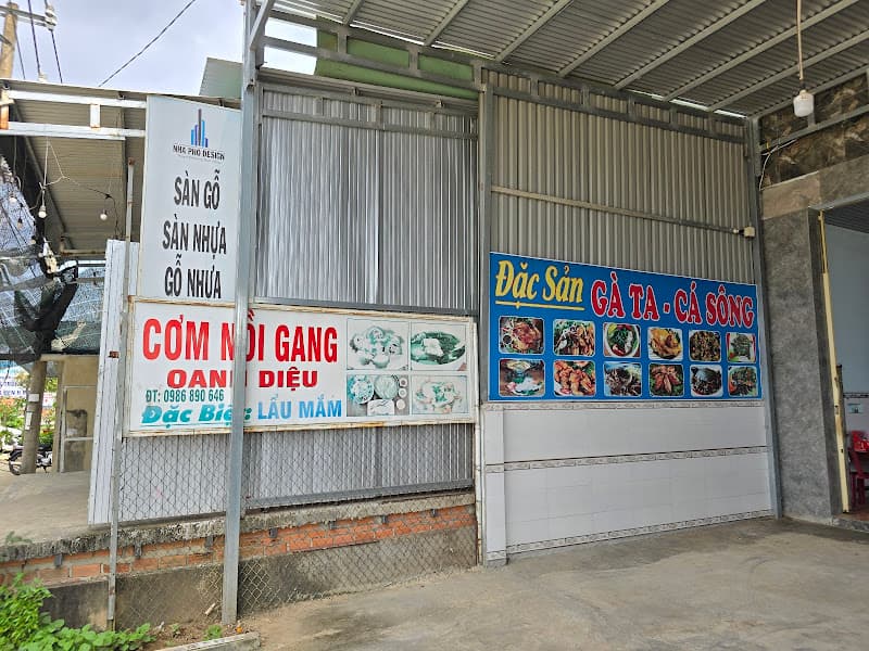 Ảnh bìa Quán cơm Oanh Diệu