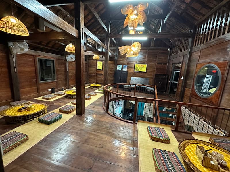 Nhà Hàng Bản Cọ 1986