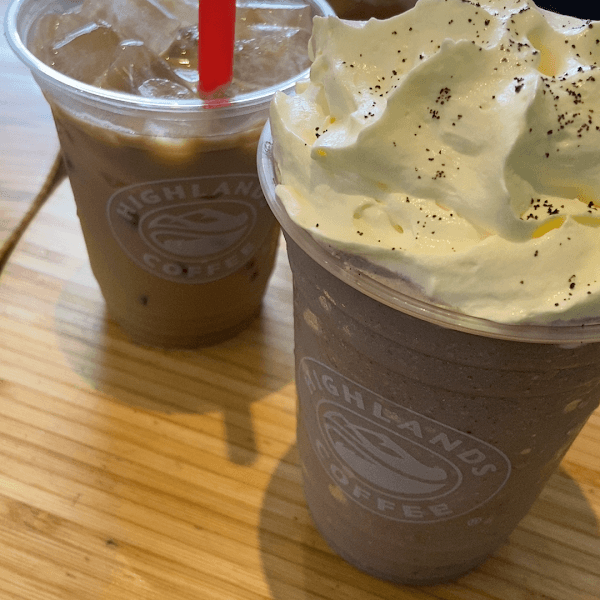 Hình ảnh Highland Coffee Nguyễn Chí Thanh - 4