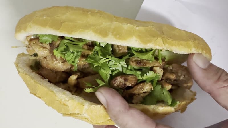 Hình ảnh Bánh mỳ Âm phủ - 5