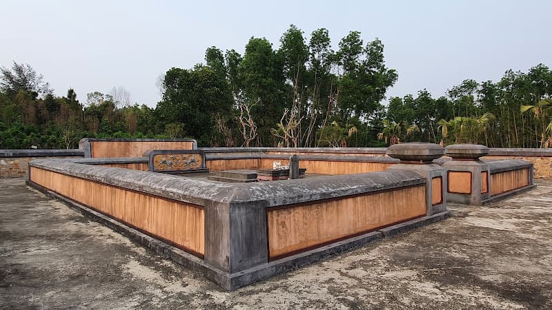 Hình ảnh Lăng Hoàng Thái Tử Nguyễn Phúc Cảnh - 2