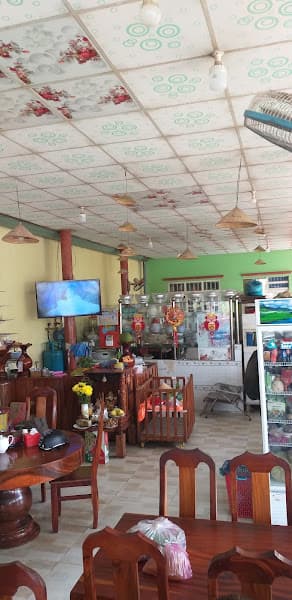 Hình ảnh Quán ăn gia đình Ngân Tây Hồ - 2