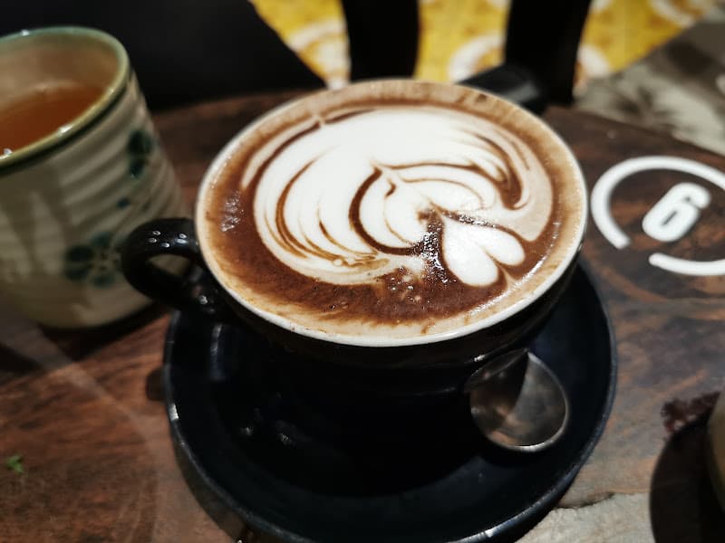 Hình ảnh Ngói Đỏ Coffee - 2