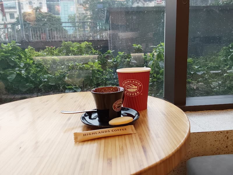 Hình ảnh Highland Coffee Sun Grand City Lương Yên - 5