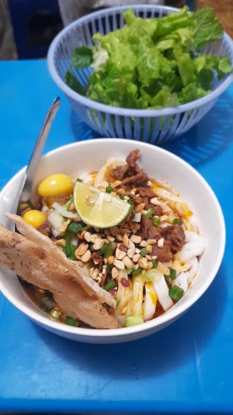 Hình ảnh Mỳ quảng, nem lụi, bánh xèo - 3