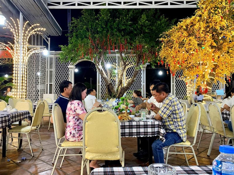 Hình ảnh Nhà hàng hải sản Biển Đông 2 - 3
