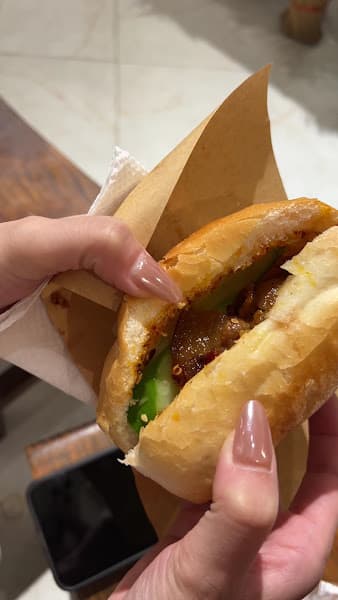 Hình ảnh O Thảo, Bánh mì xứ Huế - 3