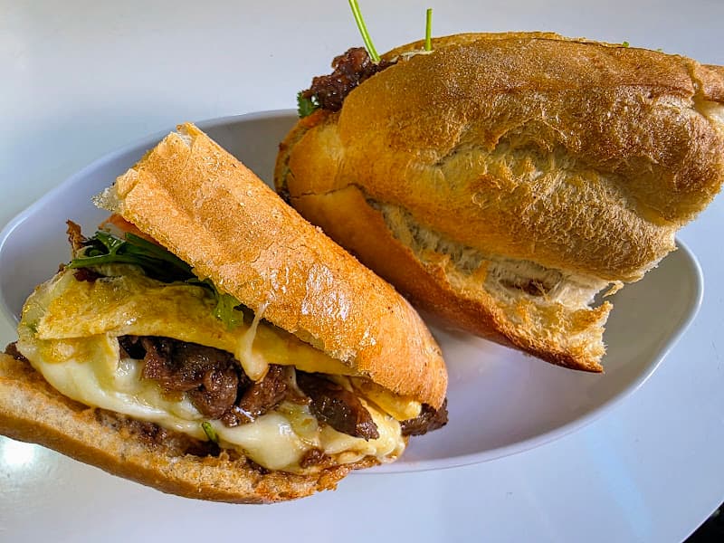 Hình ảnh Bánh mì Nhõn Bắp - 엄마손 반미 - 2