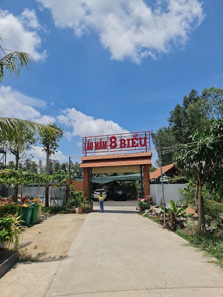 Quán ăn Lẩu Mắm 8 Biểu