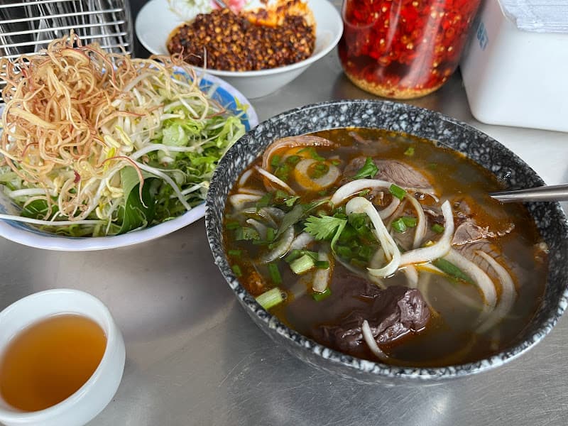 Hình ảnh Đặc sản bún bò Huế Hạnh - 2