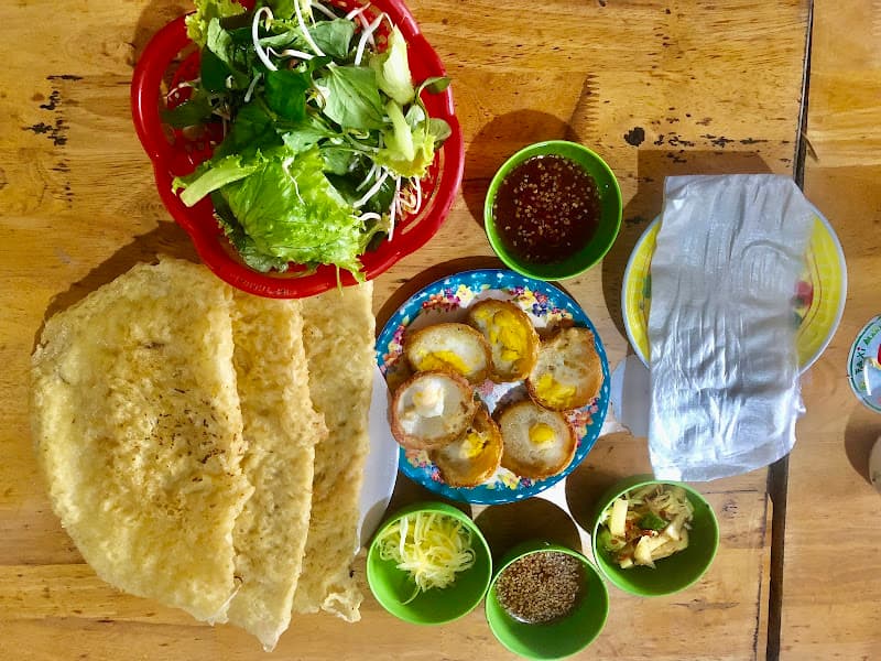 Ảnh bìa Bánh xèo, bánh khọt Cô xuân