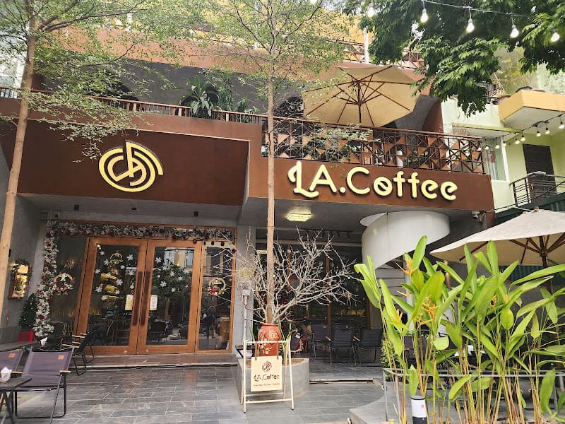 Ảnh bìa Cà Phê Thứ Sáu - Bùi Xuân Phái