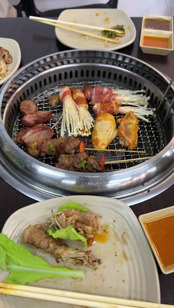 Hình ảnh BẾP NHÀ MÌNH - Buffet Lẩu & Nướng - 3