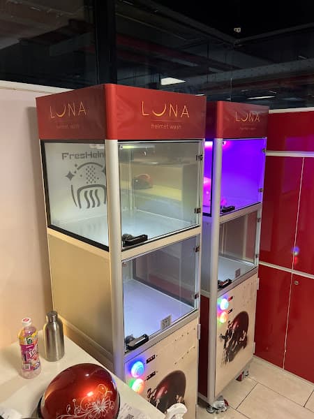 Hình ảnh Lunawash - Gigamall - Dịch vụ giặt nón bảo hiểm - 2