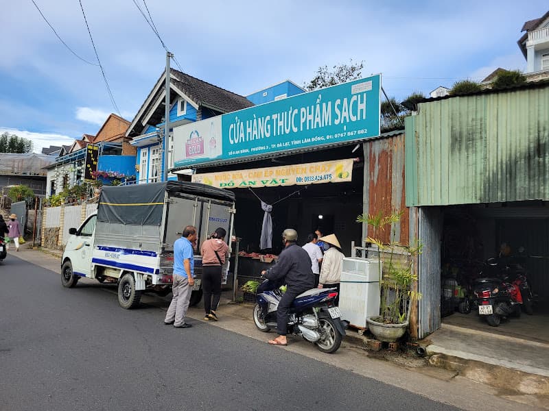 Cửa Hàng Tiện Lợi RonA Mart ( Nơi Tự Tin Mua Sắm Của Mọi Nhà )