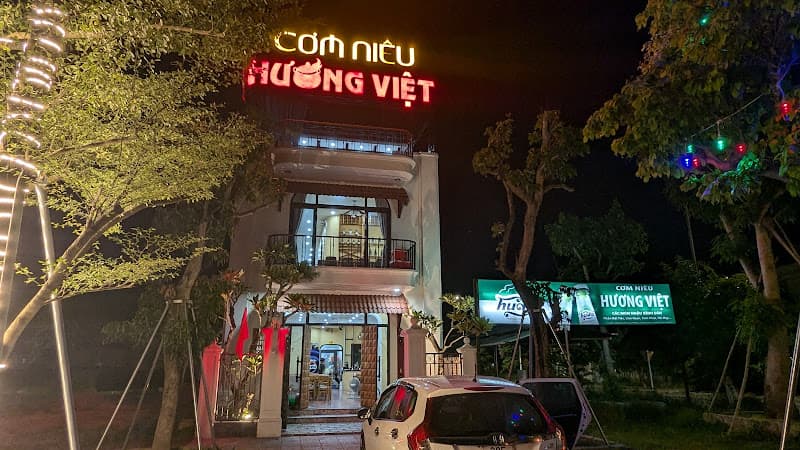 Ảnh bìa Cơm niêu Hương Việt