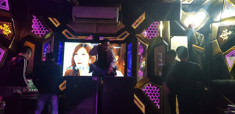 Hình ảnh Karaoke RUBY KTV BẮC NINH - 4